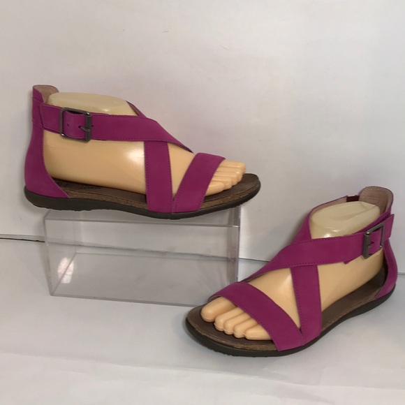 naot rianna crisscross sandal